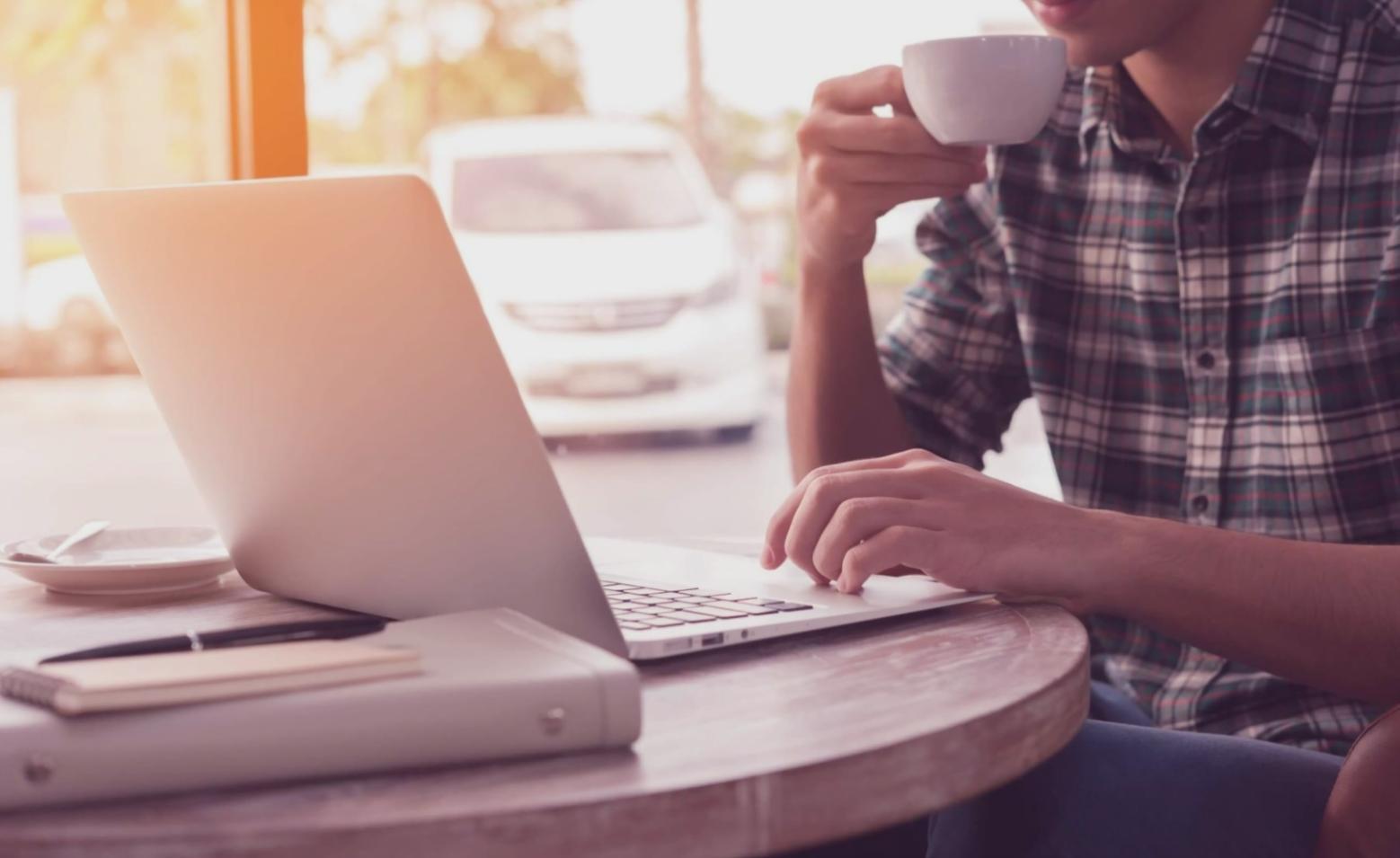 Équipement moderne de surveillance environnementale pour analyse de qualité de l'air